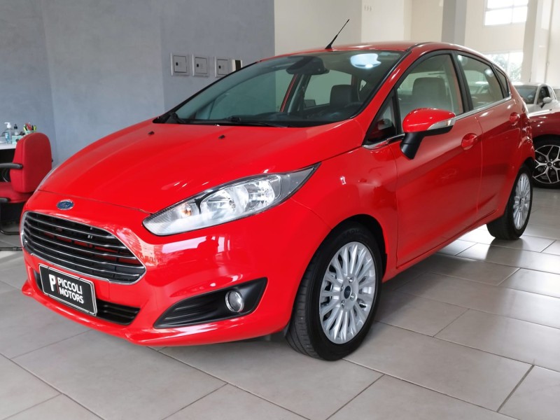 fiesta 1.6 titanium hatch 16v flex 4p automatico 2014 caxias do sul