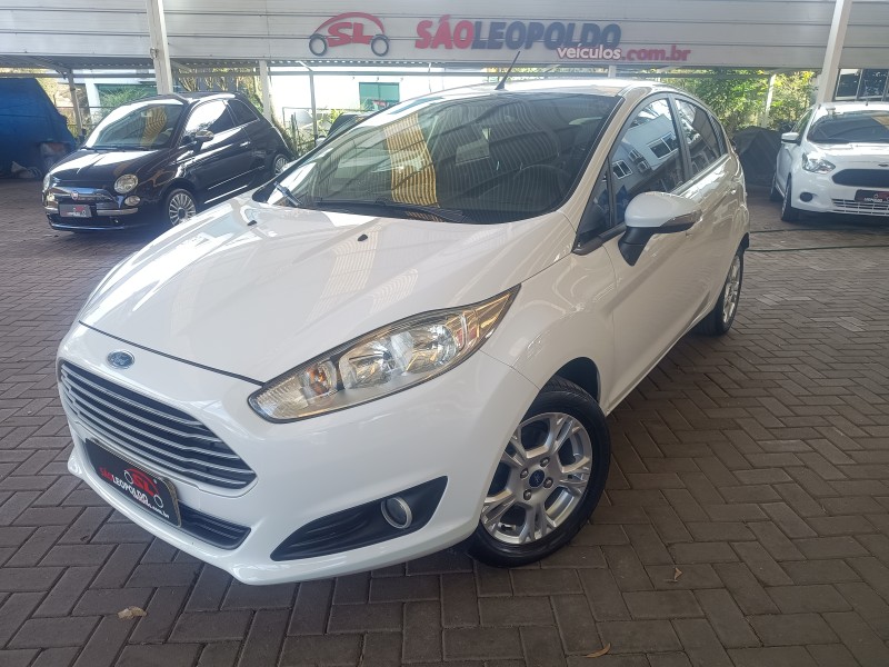 fiesta 1.6 se hatch 16v flex 4p manual 2015 caxias do sul