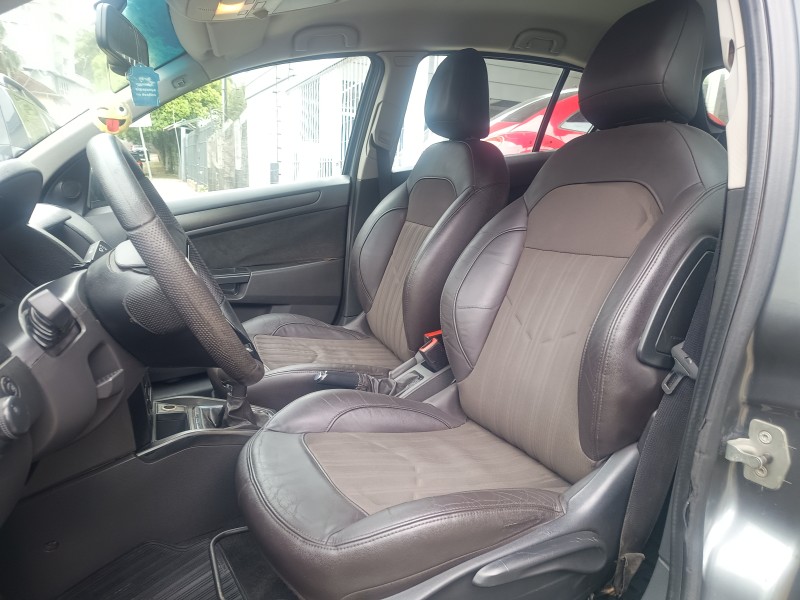VECTRA 2.0 MPFI GT HATCH 8V FLEX 4P MANUAL - 2011 - CAXIAS DO SUL