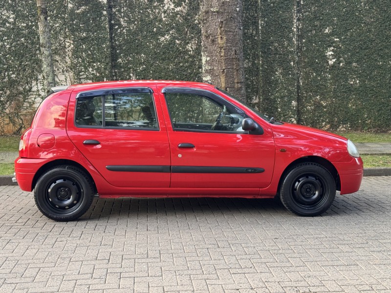 CLIO 1.0 RL 8V GASOLINA 4P MANUAL - 2002 - CAXIAS DO SUL