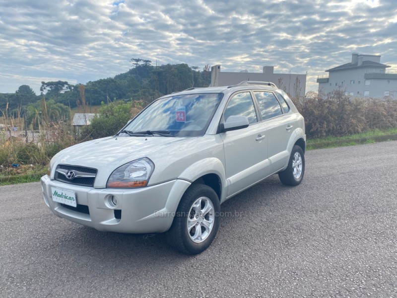 tucson 2.0 mpfi gls 16v 143cv 2wd flex 4p automatico 2014 flores da cunha