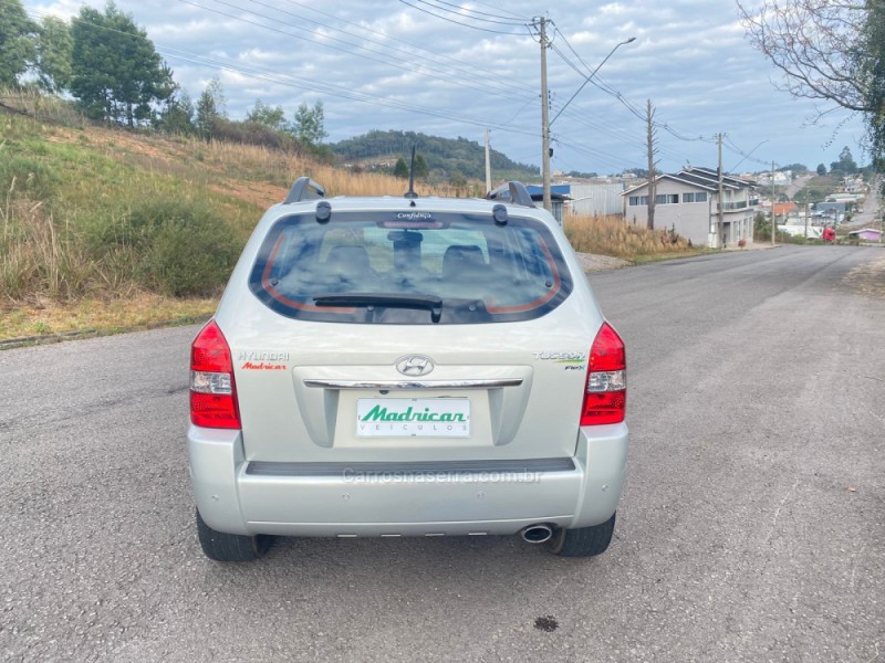 TUCSON 2.0 MPFI GLS 16V 143CV 2WD FLEX 4P AUTOMÁTICO - 2014 - FLORES DA CUNHA