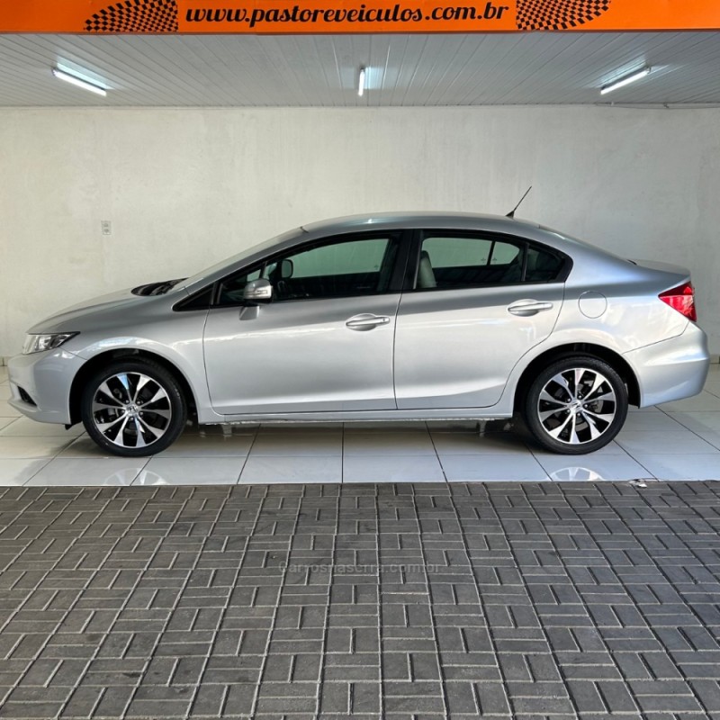 CIVIC 2.0 LXR 16V FLEX 4P AUTOMÁTICO - 2015 - VACARIA