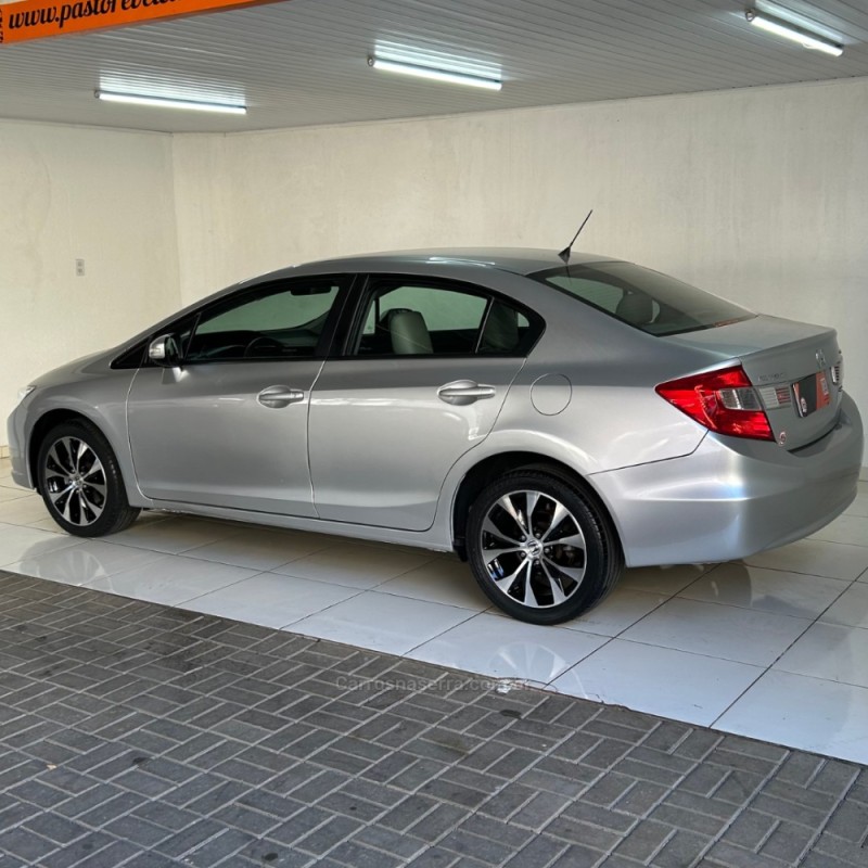 CIVIC 2.0 LXR 16V FLEX 4P AUTOMÁTICO - 2015 - VACARIA