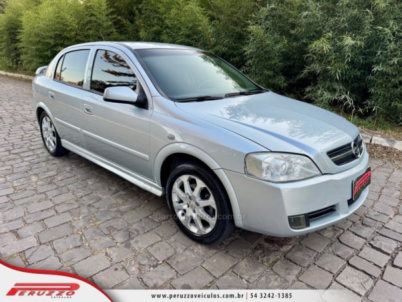 ASTRA 2.0 MPFI ADVANTAGE 8V FLEX 4P MANUAL - 2011 - NOVA PRATA