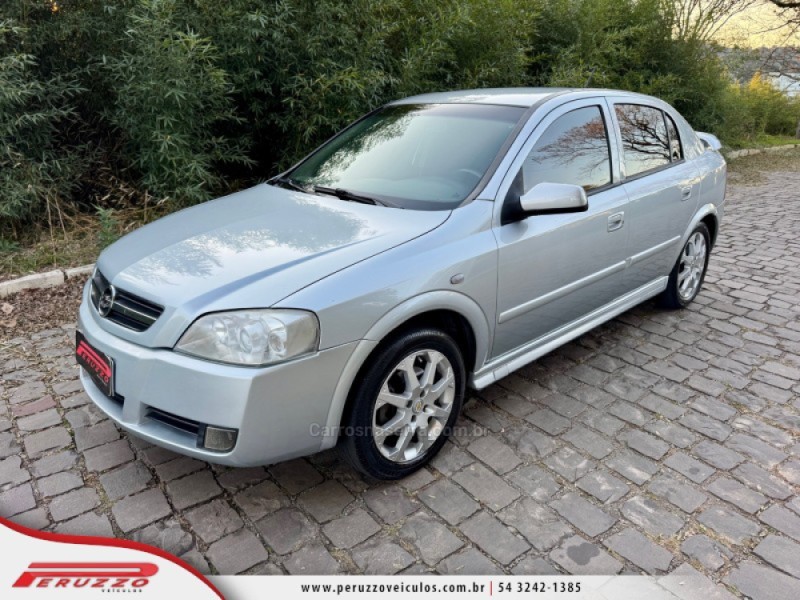 ASTRA 2.0 MPFI ADVANTAGE 8V FLEX 4P MANUAL - 2011 - NOVA PRATA