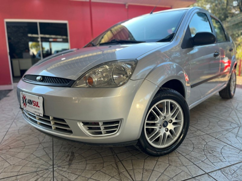 FIESTA 1.6 MPI SEDAN 8V FLEX 4P MANUAL - 2005 - CAXIAS DO SUL