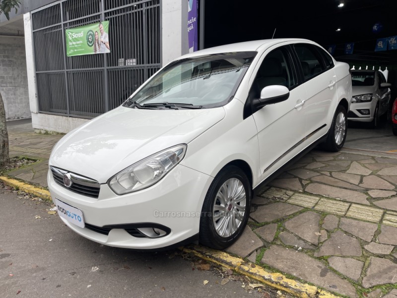 GRAND SIENA 1.6 MPI ESSENCE 16V FLEX 4P MANUAL - 2013 - BENTO GONçALVES