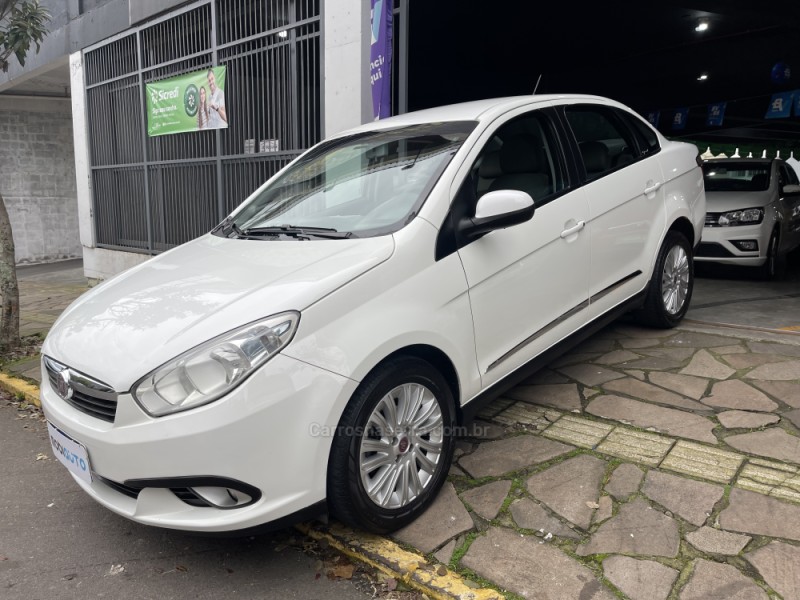 GRAND SIENA 1.6 MPI ESSENCE 16V FLEX 4P MANUAL - 2013 - BENTO GONçALVES