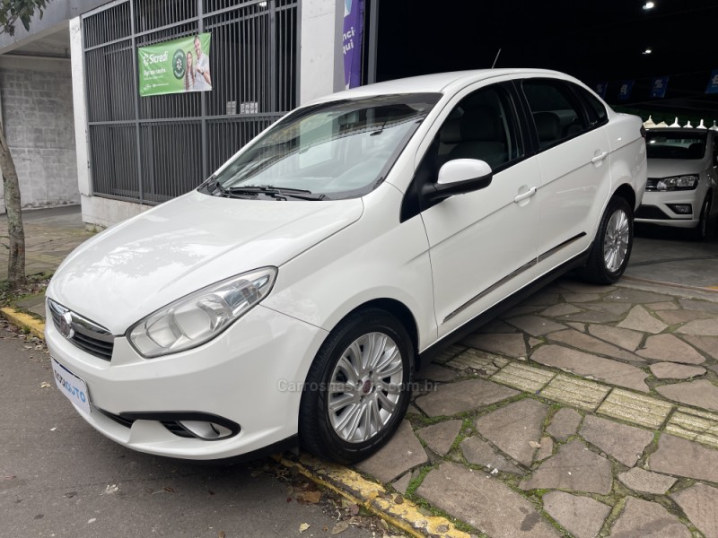 grand siena 1.6 mpi essence 16v flex 4p manual 2013 bento goncalves