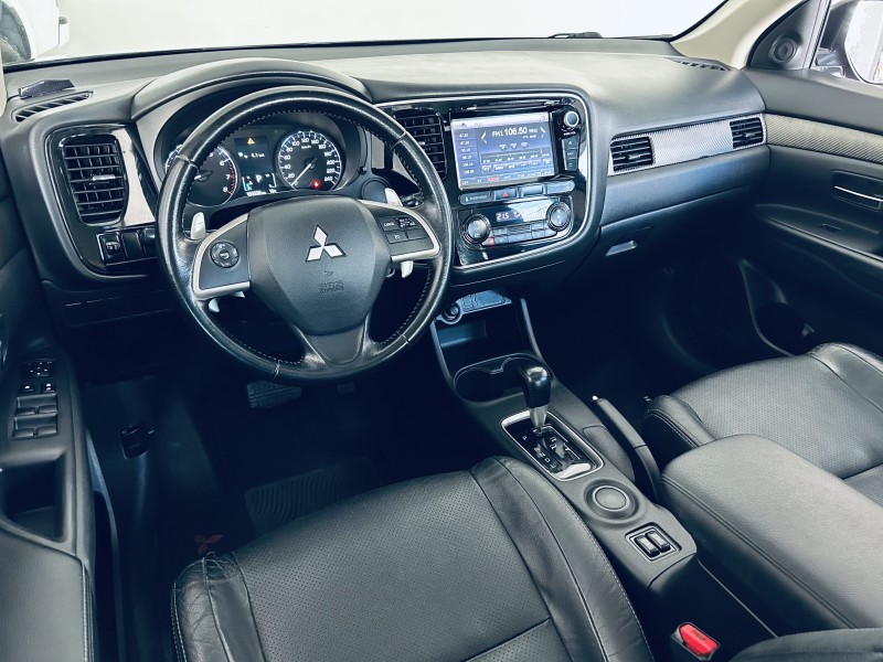 OUTLANDER 2.0 16V GASOLINA 4P AUTOMÁTICO - 2014 - CAXIAS DO SUL