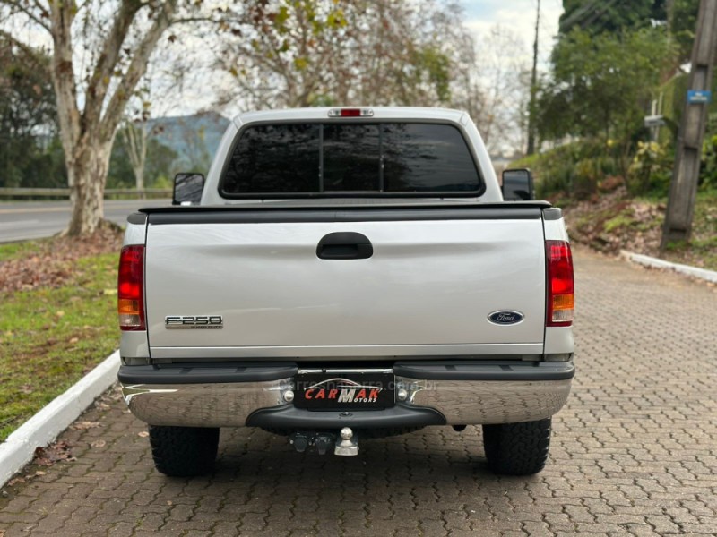 F-250 3.9 XLT 4X2 CS DIESEL 2P MANUAL - 2010 - DOIS IRMãOS