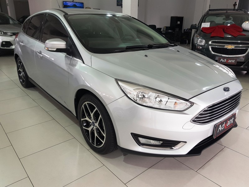 FOCUS 2.0 TITANIUM HATCH 16V FLEX 4P AUTOMÁTICO - 2016 - CAXIAS DO SUL