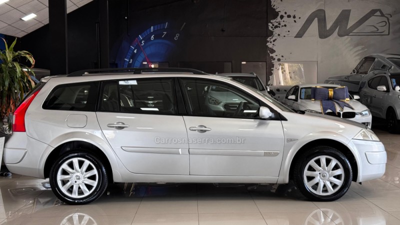 MÉGANE 1.6 DYNAMIQUE GRAND TOUR 16V FLEX 4P MANUAL - 2012 - ESTâNCIA VELHA