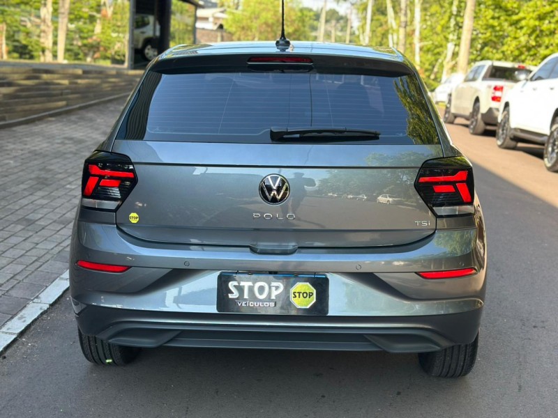 POLO 1.0 170 TSI 12V HIGHLINE FLEX 4P AUTOMÁTICO - 2024 - DOIS IRMãOS
