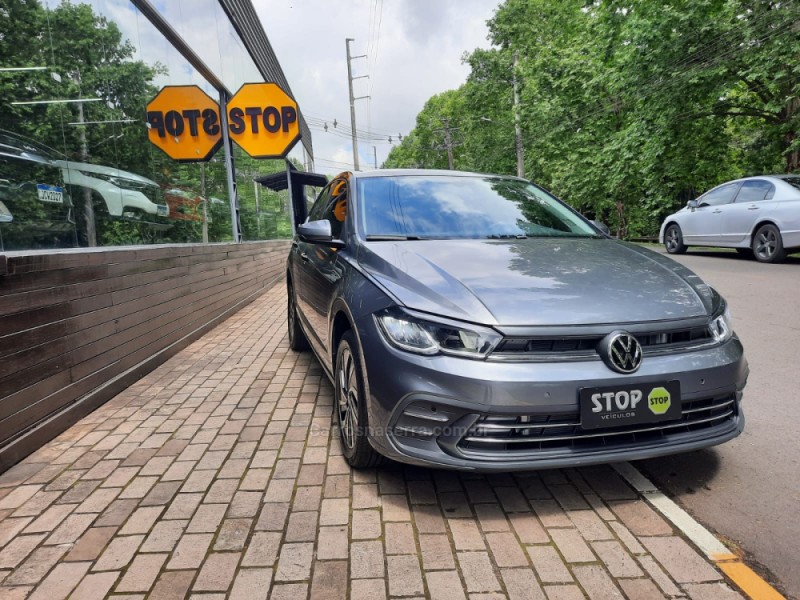 POLO 1.0 170 TSI 12V HIGHLINE FLEX 4P AUTOMÁTICO - 2024 - DOIS IRMãOS