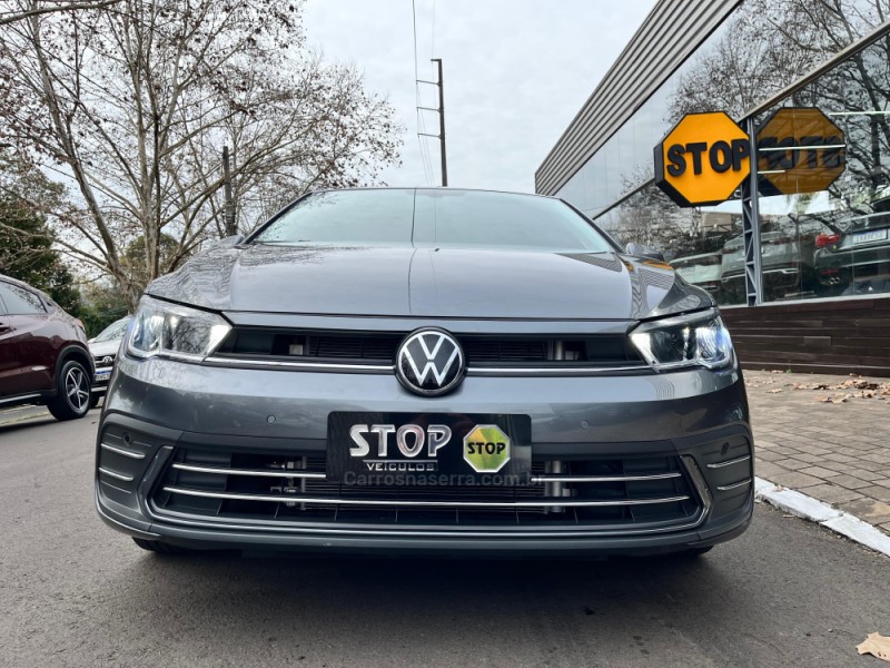 POLO 1.0 170 TSI 12V HIGHLINE FLEX 4P AUTOMÁTICO - 2024 - DOIS IRMãOS