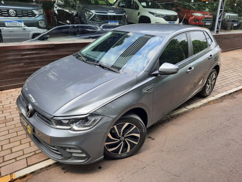 POLO 1.0 170 TSI 12V HIGHLINE FLEX 4P AUTOMÁTICO - 2024 - DOIS IRMãOS