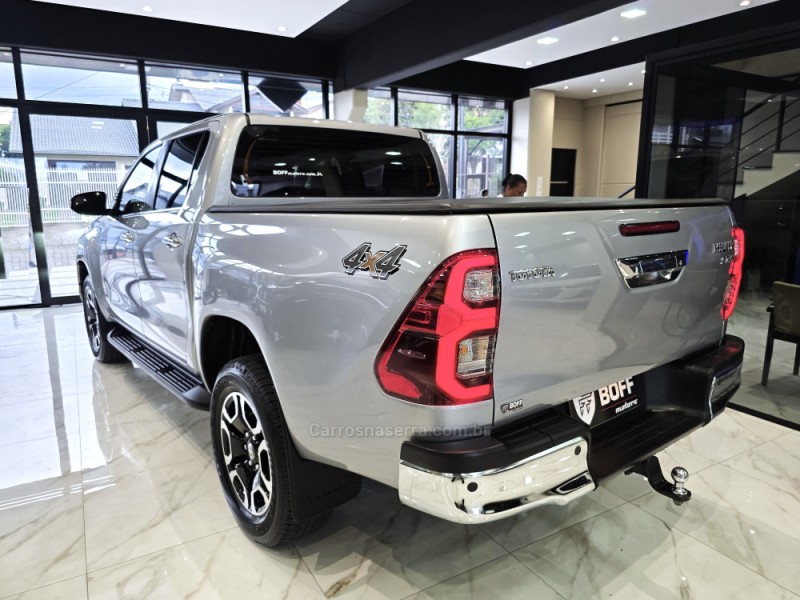 HILUX 2.8 SRX 4X4 CD 16V DIESEL 4P AUTOMÁTICO - 2023 - CAXIAS DO SUL