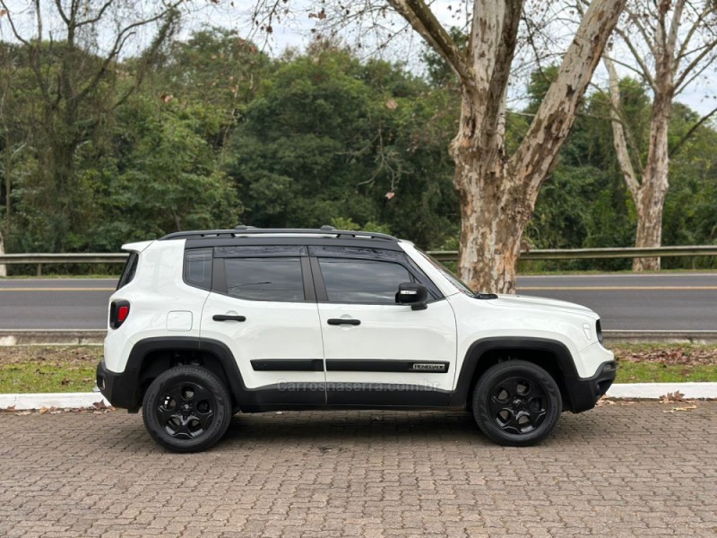 RENEGADE 2.0 16V TURBO DIESEL SPORT 4P 4X4 AUTOMÁTICO - 2016 - DOIS IRMãOS