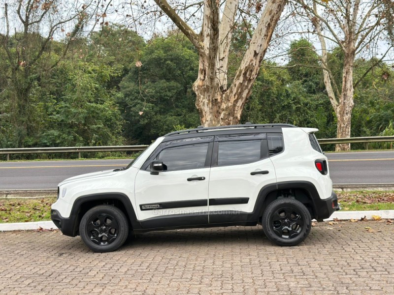 RENEGADE 2.0 16V TURBO DIESEL SPORT 4P 4X4 AUTOMÁTICO - 2016 - DOIS IRMãOS