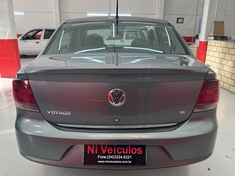 VOYAGE 1.6 MI COMFORTLINE 8V FLEX 4P MANUAL - 2009 - CAXIAS DO SUL