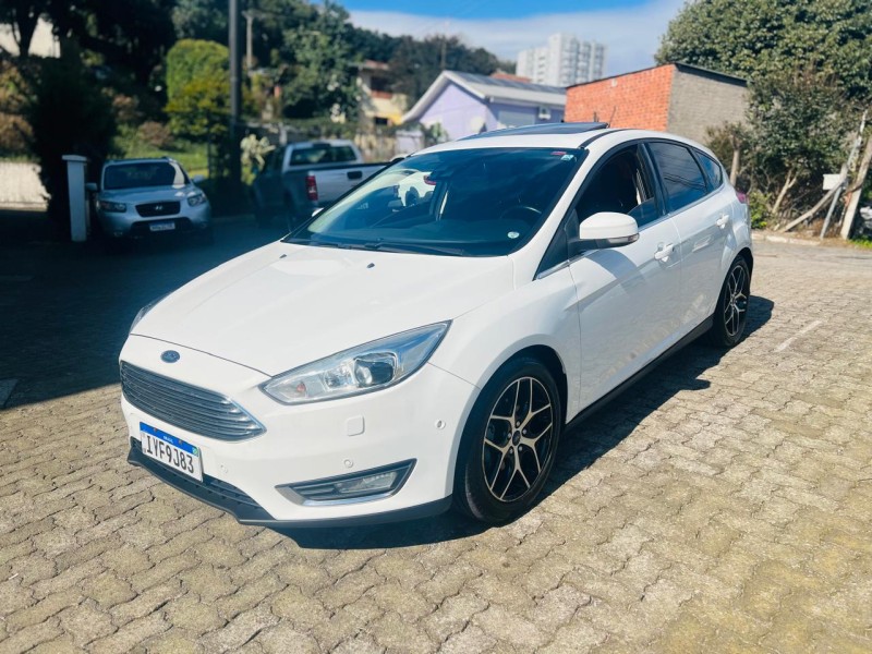 FOCUS 2.0 TITANIUM PLUS 16V FLEX 4P AUTOMÁTICO - 2018 - BENTO GONçALVES