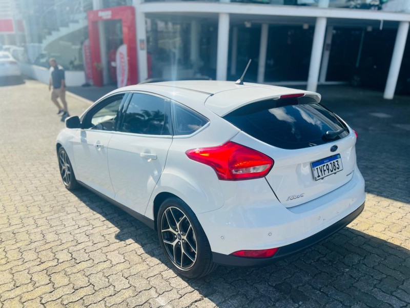 FOCUS 2.0 TITANIUM PLUS 16V FLEX 4P AUTOMÁTICO - 2018 - BENTO GONçALVES