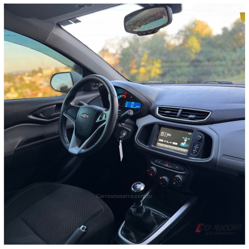 ONIX 1.4 MPFI LT 8V FLEX 4P MANUAL - 2017 - CAMPO BOM