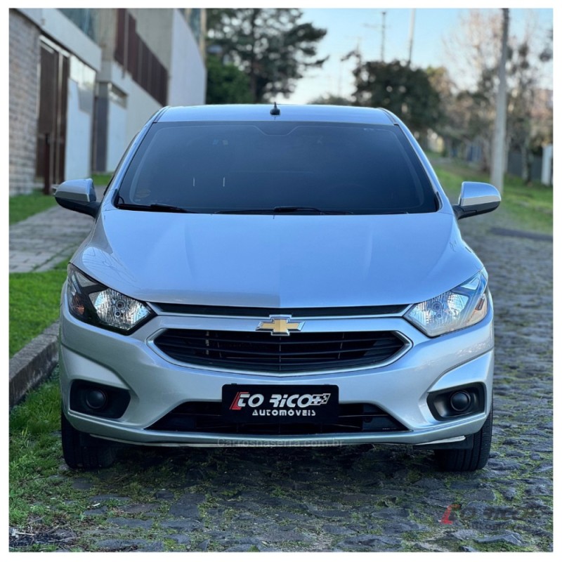 ONIX 1.4 MPFI LT 8V FLEX 4P MANUAL - 2017 - CAMPO BOM