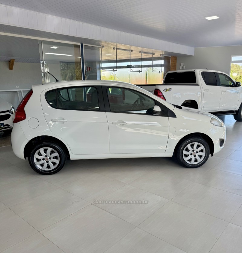 PALIO 1.4 EVO ATTRACTIVE ITALIA 8V FLEX 5P MANUAL - 2015 - VILA FLORES