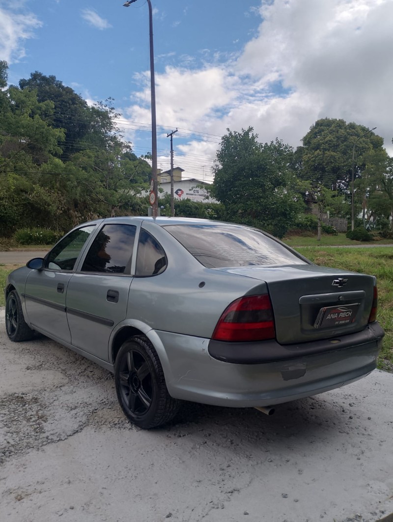 VECTRA 2.2 MPFI GL 8V GASOLINA 4P MANUAL - 1997 - CAXIAS DO SUL