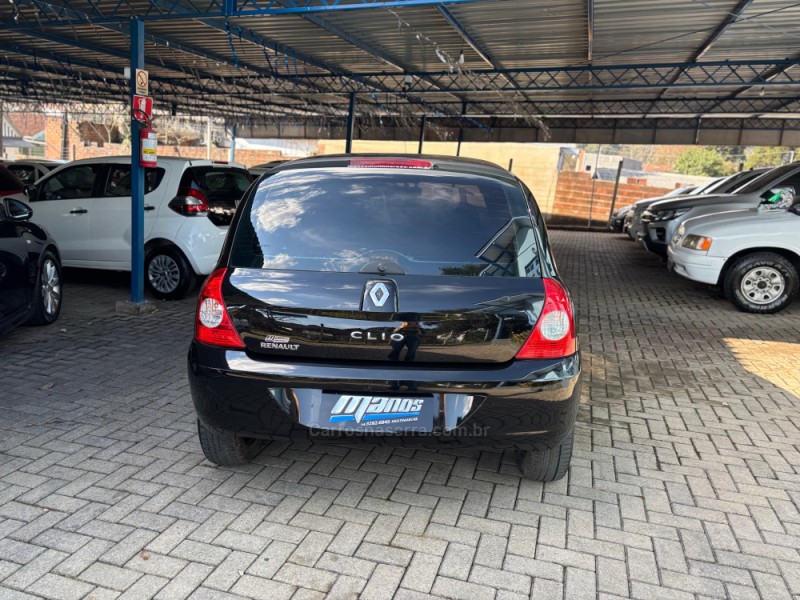 CLIO 1.0 CAMPUS 16V FLEX 4P MANUAL - 2012 - CANELA