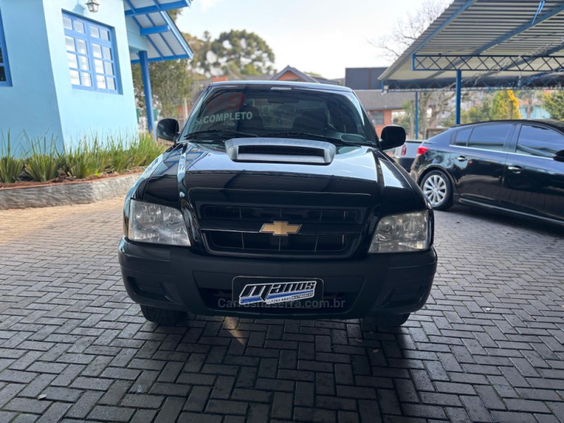 S10 2.4 ADVANTAGE 4X2 CD 8V FLEX 4P MANUAL - 2009 - CANELA