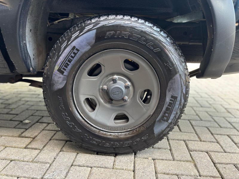 S10 2.4 ADVANTAGE 4X2 CD 8V FLEX 4P MANUAL - 2009 - CANELA