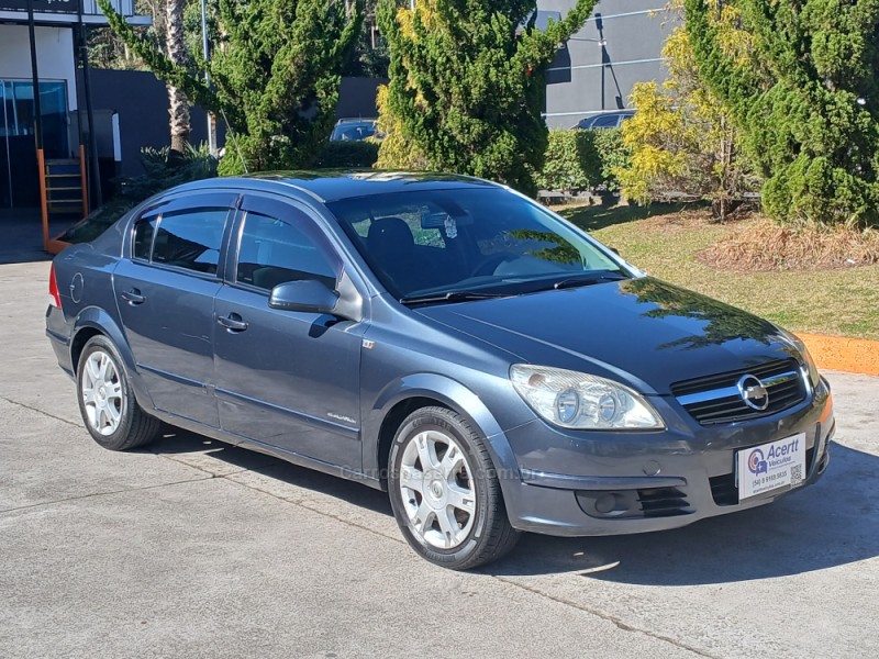 VECTRA 2.0 MPFI ELEGANCE 8V 140CV FLEX 4P MANUAL