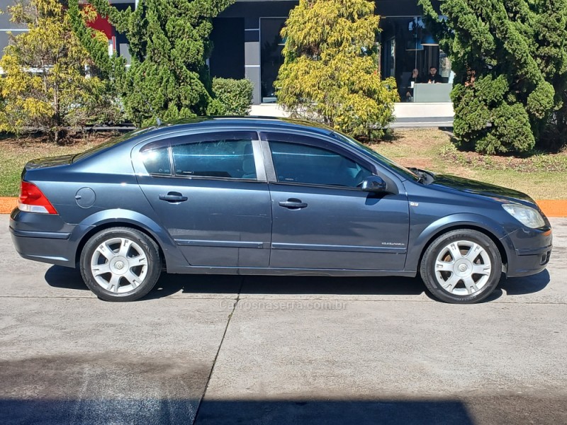 VECTRA 2.0 MPFI ELEGANCE 8V 140CV FLEX 4P MANUAL - 2007 - CAXIAS DO SUL