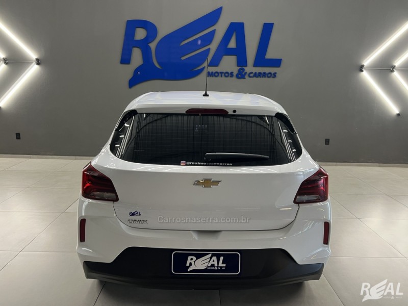 ONIX 1.0 LT2 FLEX 4P MANUAL - 2023 - SAPIRANGA