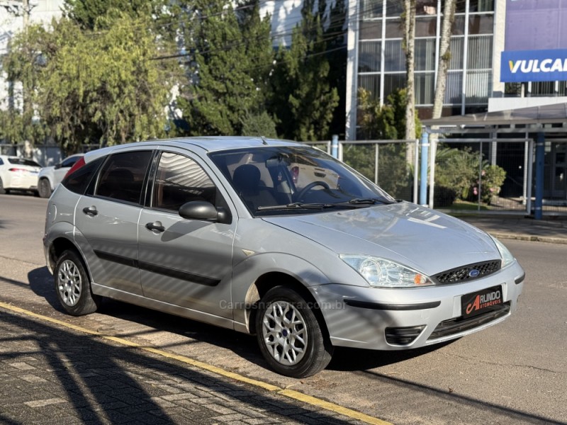FOCUS 1.6 8V FLEX 4P MANUAL