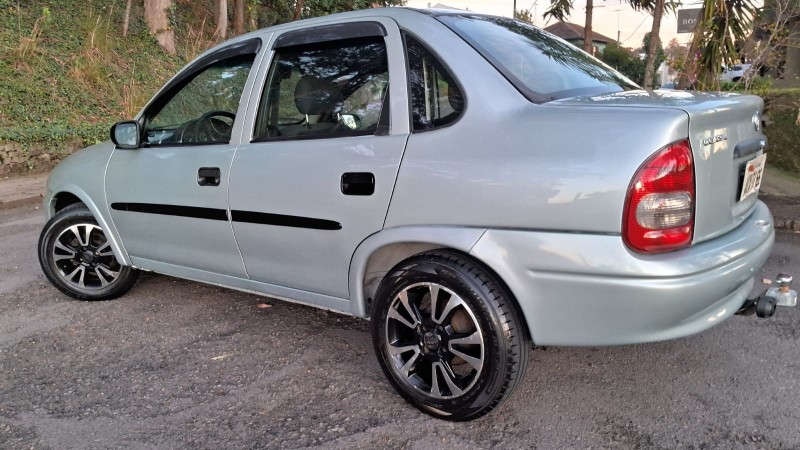 CORSA 1.6 MPFI CLASSIC SEDAN 8V GASOLINA 4P MANUAL - 2003 - CAXIAS DO SUL