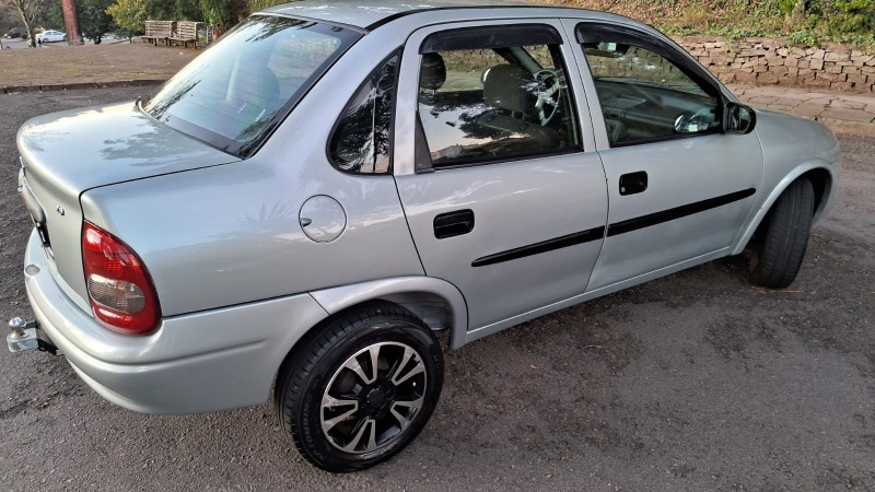 CORSA 1.6 MPFI CLASSIC SEDAN 8V GASOLINA 4P MANUAL - 2003 - CAXIAS DO SUL