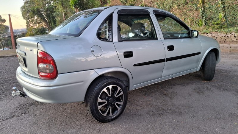 CORSA 1.6 MPFI CLASSIC SEDAN 8V GASOLINA 4P MANUAL - 2003 - CAXIAS DO SUL