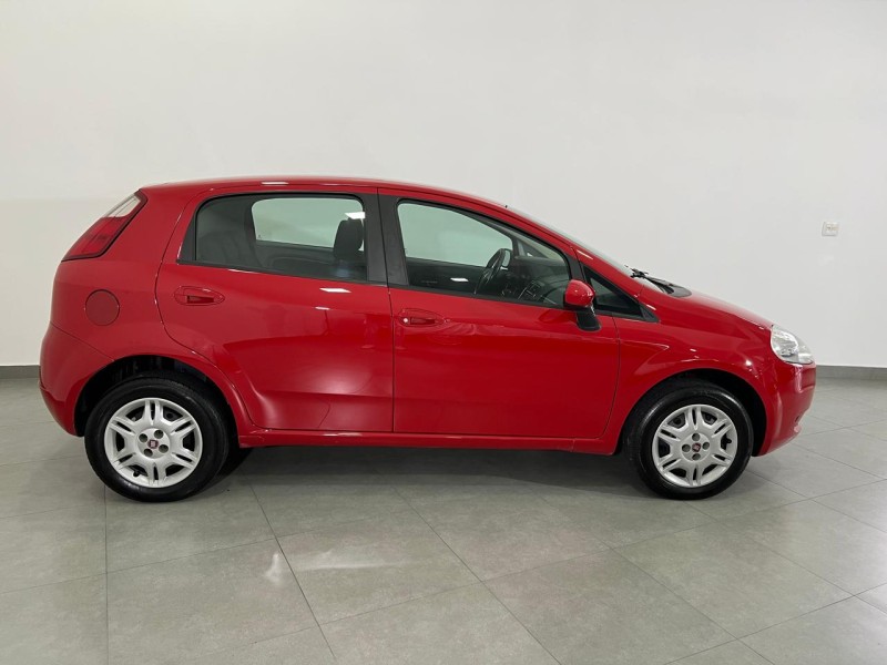PUNTO 1.4 ATTRACTIVE 8V FLEX 4P MANUAL - 2012 - FARROUPILHA