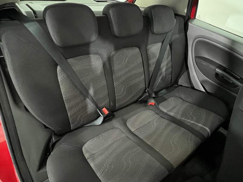 PUNTO 1.4 ATTRACTIVE 8V FLEX 4P MANUAL - 2012 - FARROUPILHA