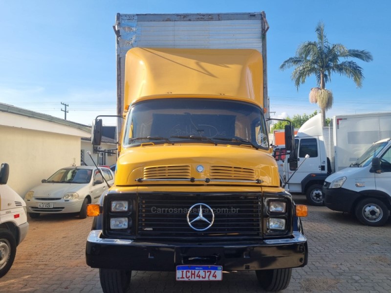 L-1113 3 EIXOS - 1984 - PORTãO