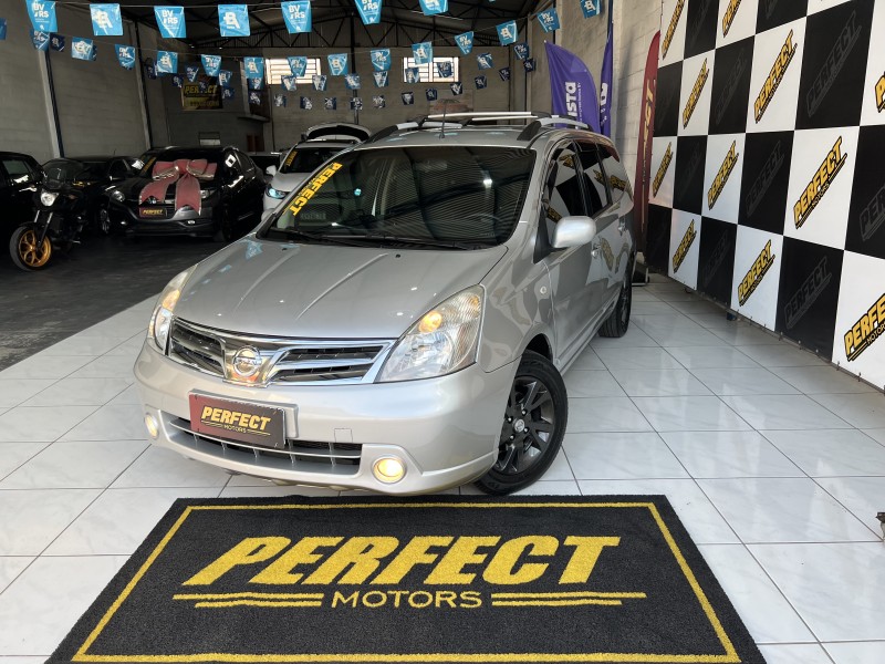 GRAND LIVINA 1.8 SL 16V FLEX 4P AUTOMÁTICO - 2013 - PORTãO