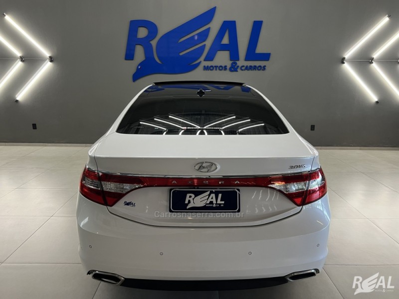 AZERA 3.0 MPFI GLS V6 24V GASOLINA 4P AUTOMÁTICO - 2016 - SAPIRANGA
