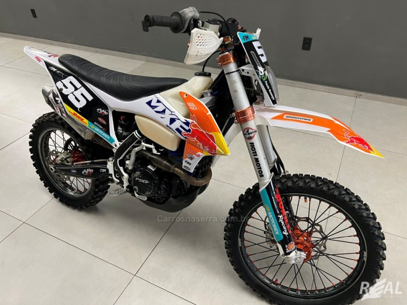 300 RXS  - 2022 - SAPIRANGA