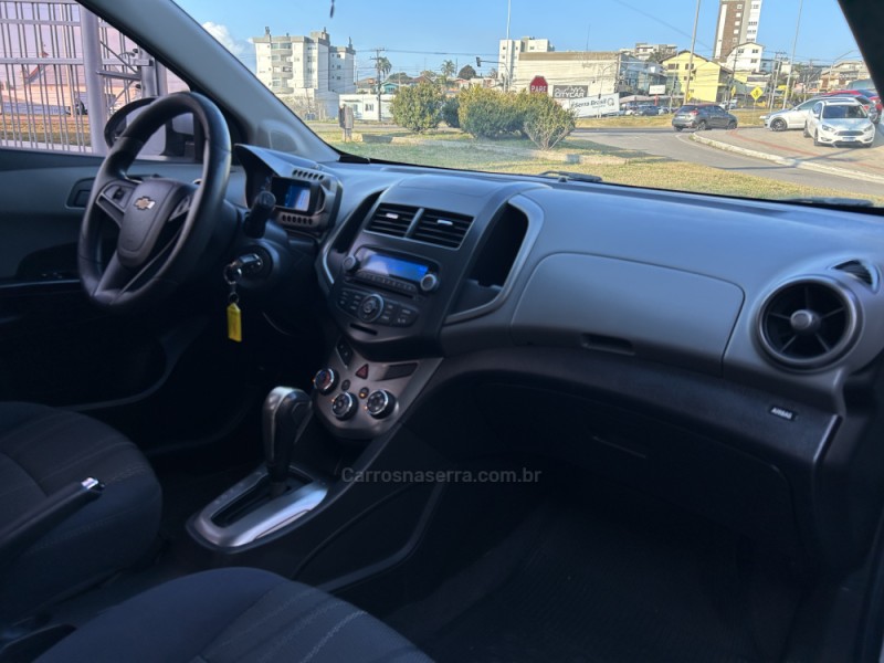 SONIC 1.6 LT 16V FLEX 4P AUTOMÁTICO - 2013 - FARROUPILHA