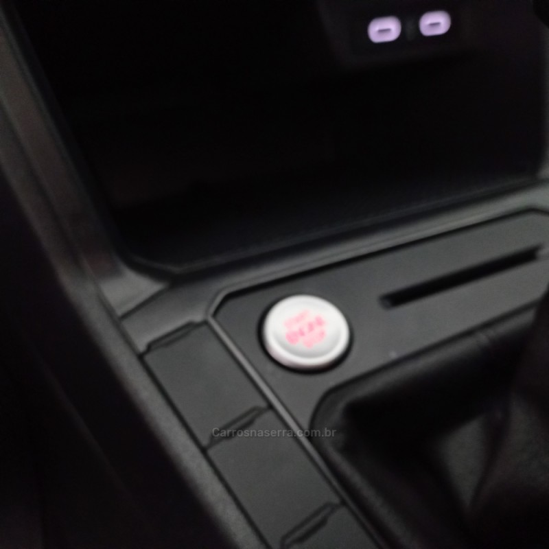 POLO 1.0 200 TSI SENSE 12V FLEX 4P AUTOMÁTICO - 2025 - SANTA CRUZ DO SUL